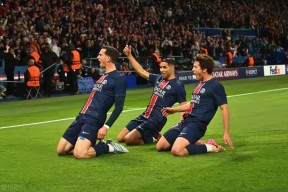 官方网站-集结日巴黎圣日耳曼备战西甲，内部沟通细节曝光，气氛紧张，阵容厚度经受考验-官方网站