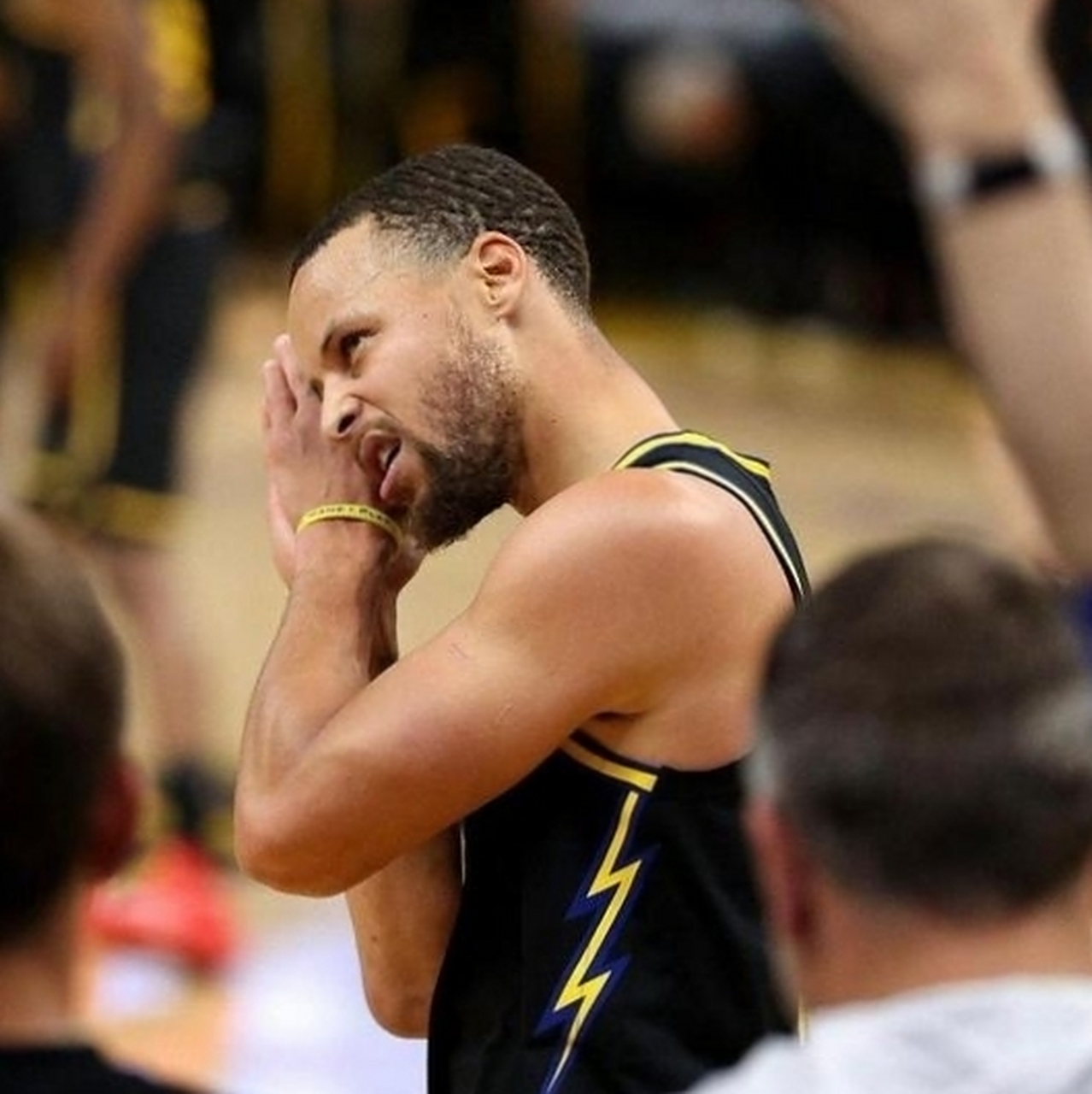 关于转会期体能课后，深圳男篮伤情更新备战NBA总决赛，球迷炸锅，赛程密集仍需轮换的信息